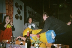 094